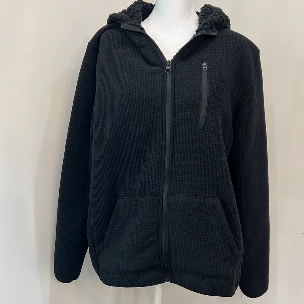 Urban Pipeline Men's Faux Fur lined zip up hoodie.